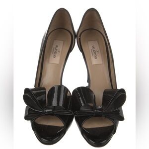 AUTHENTIC VALENTINO GARAVANI BLACK BOW HEELS